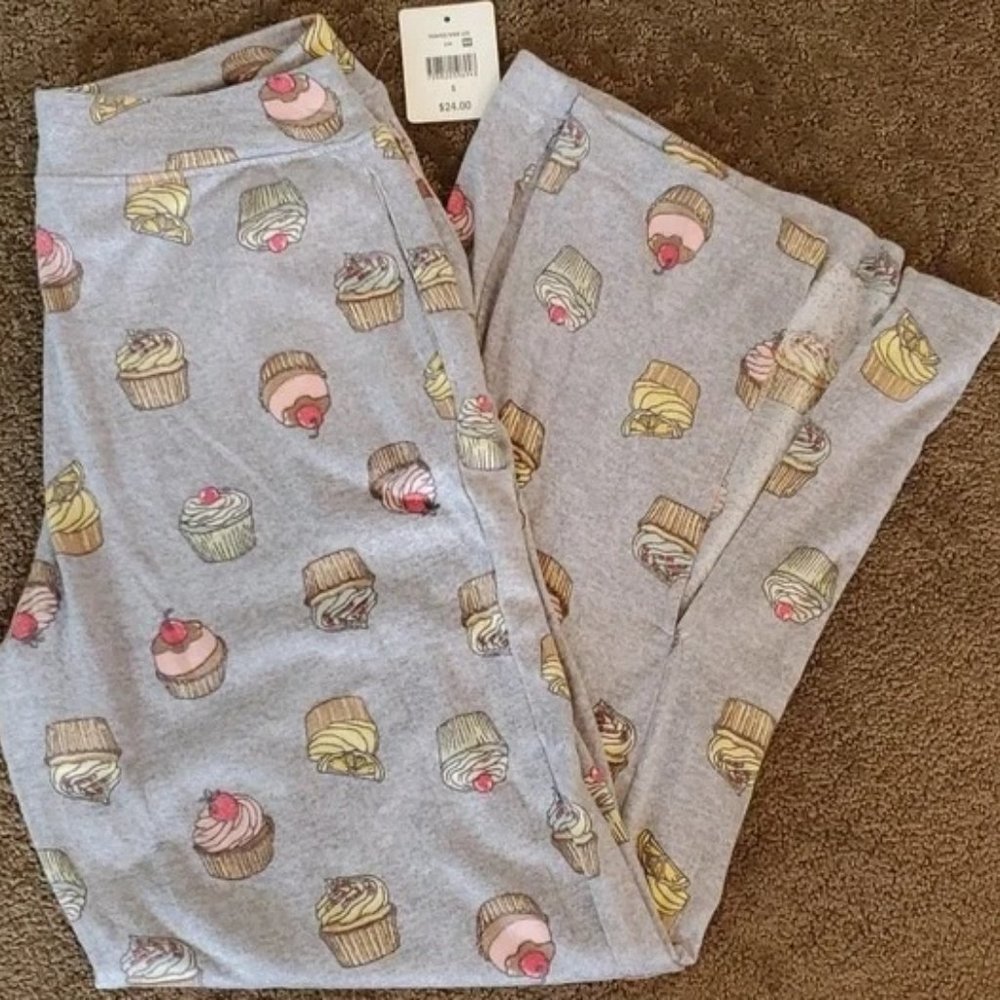 Womens Simple Pleasures CUPCAKES Pajama Lounge Pants Size S M L XL Pockets NWT